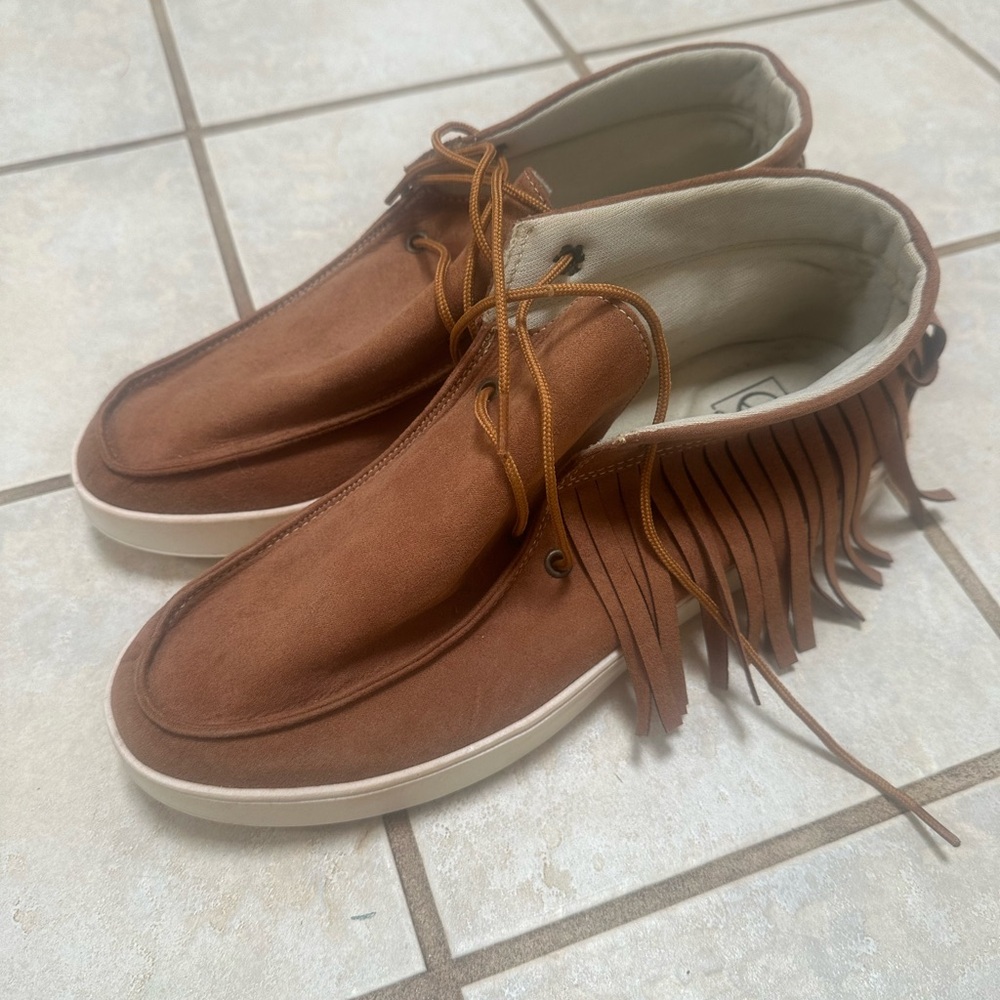 Matisse Tan Fringe Chukka Boots